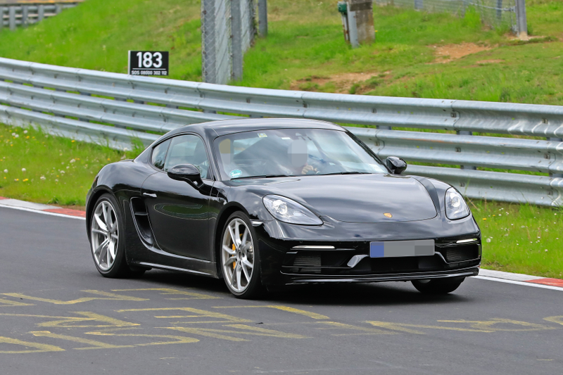 Illustration for article titled Six Cylinder Porsche 718 Boxster and Cayman Touring Models Spied Testing